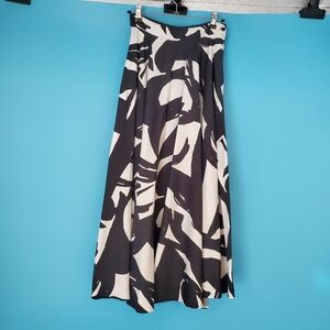 H&M Size 2 Maxi Black & White Dress